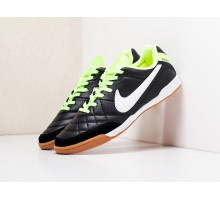 Футбольная обувь Nike Tiempo
